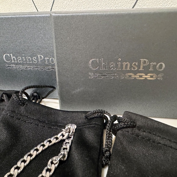 *SOLD* Chainspro 3 x 20 inch Men's Chains + Bonus - Picture 5 of 8